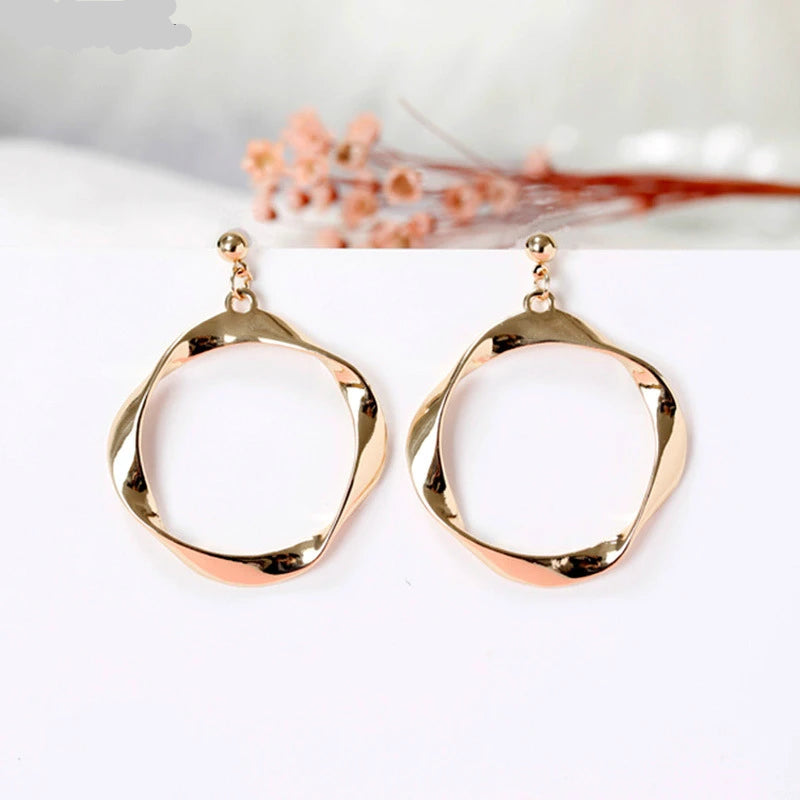 2018 New Cross Imitation Pearl Earrings Long Simple Fashion Earrings Women Wedding Jewelry Boucles D'oreilles Pour Les Femmes