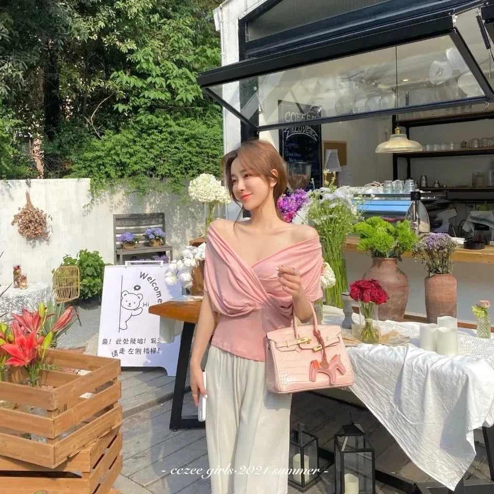 🌸 KK BRAND V-NECK SLEEVELESS T-SHIRT TOP – CLASSIC STYLE MEETS SOFT, BREATHABLE COMFORT |2025