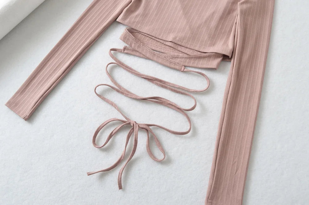 ✨ KK BRAND AMERICAN RETRO V-NECK BANDAGE TOP –SHIRT  SLEEK. STRUCTURED. EFFORTLESSLY RETRO .| 2025 ✨