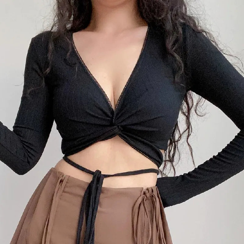 ✨ KK BRAND AMERICAN RETRO V-NECK BANDAGE TOP –SHIRT  SLEEK. STRUCTURED. EFFORTLESSLY RETRO .| 2025 ✨