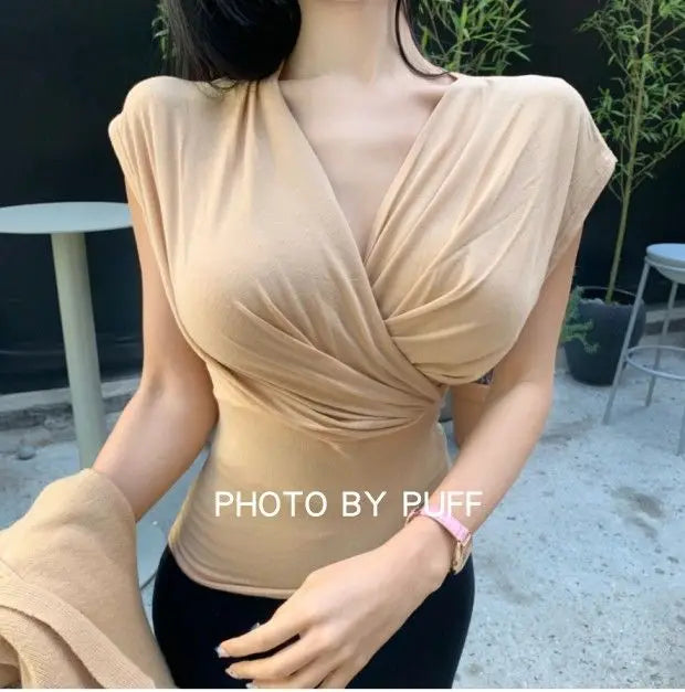 🌸 KK BRAND V-NECK SLEEVELESS T-SHIRT TOP – CLASSIC STYLE MEETS SOFT, BREATHABLE COMFORT |2025