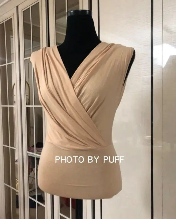 🌸 KK BRAND V-NECK SLEEVELESS T-SHIRT TOP – CLASSIC STYLE MEETS SOFT, BREATHABLE COMFORT |2025